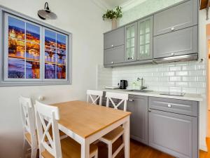 Prodej bytu 1+kk, Praha - Vinohrady, Záhřebská, 28 m2