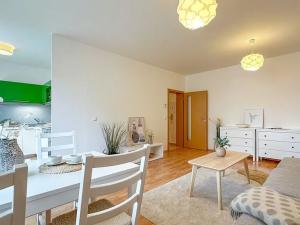 Pronájem bytu 2+kk, Brno, Křepelčí, 55 m2