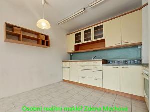 Prodej bytu 3+kk, Praha - Háje, Brechtova, 67 m2