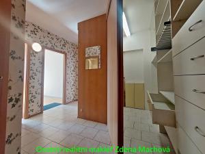 Prodej bytu 3+kk, Praha - Háje, Brechtova, 67 m2