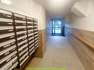 Prodej bytu 3+kk, Praha - Háje, Brechtova, 67 m2