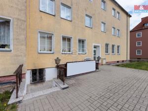 Prodej obchodního prostoru, Karlovy Vary, Moskevská, 85 m2