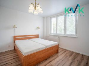 Prodej bytu 4+1, Karlovy Vary, Vodárenská, 100 m2