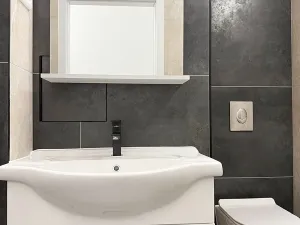 Prodej bytu 4+1, Karlovy Vary, Vodárenská, 100 m2