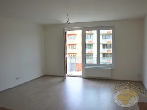 Pronájem bytu 2+kk, Praha - Čakovice, Tryskovická, 67 m2