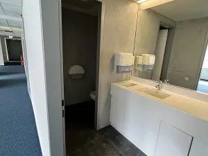Pronájem kanceláře, Praha - Smíchov, Plzeňská, 360 m2