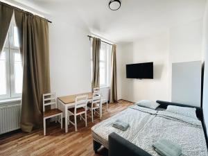 Pronájem bytu 2+kk, Praha - Libeň, Pod plynojemem, 40 m2