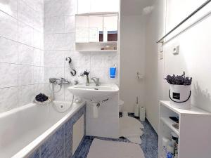 Prodej bytu 1+1, Zlín, Česká, 33 m2