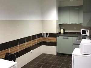 Pronájem kanceláře, Praha - Stodůlky, Prusíkova, 240 m2