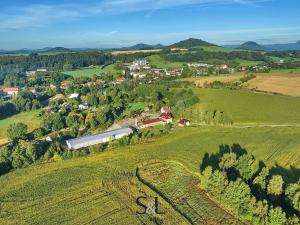 Prodej komerčního pozemku, Brniště, 13896 m2