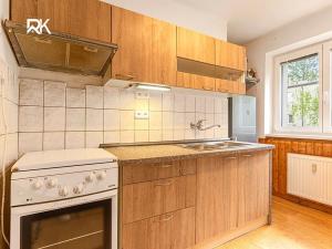 Prodej bytu 3+kk, Králův Dvůr, Pod Hájem, 66 m2