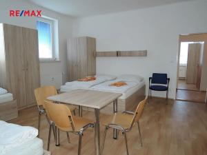 Pronájem bytu 4+1, Hostivice, Sportovců, 125 m2