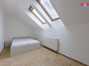 Prodej bytu 4+kk, Karlovy Vary - Stará Role, Husova, 70 m2