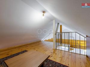 Prodej bytu 4+kk, Karlovy Vary - Stará Role, Husova, 70 m2