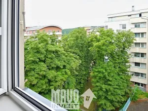 Pronájem bytu 4+kk, Praha - Vysočany, Sokolovská, 123 m2