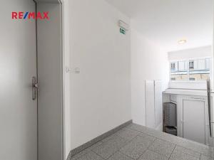 Pronájem kanceláře, Plzeň, Veverkova, 46 m2