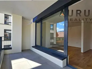 Pronájem bytu 1+kk, Praha - Nusle, Bělehradská, 50 m2