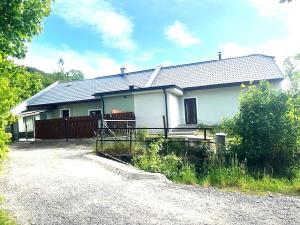 Prodej rodinného domu, Hlubočky, V Podlesí, 225 m2
