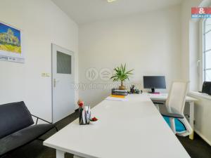 Pronájem kanceláře, Mariánské Lázně - Úšovice, U Mlékárny, 77 m2