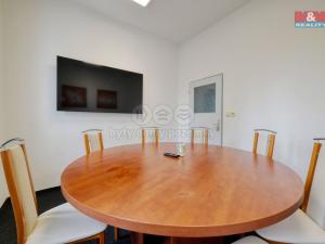 Pronájem kanceláře, Mariánské Lázně - Úšovice, U Mlékárny, 77 m2