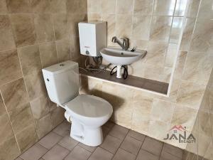 Pronájem obchodního prostoru, Turnov, Palackého, 22 m2