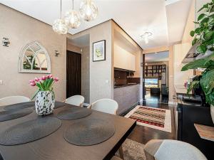 Pronájem rodinného domu, Praha, U kolonie, 250 m2