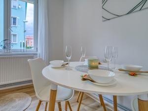 Pronájem bytu 2+kk, Chomutov, Grégrova, 49 m2