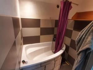 Pronájem bytu 2+1, Bílina, Sídliště Za Chlumem, 60 m2