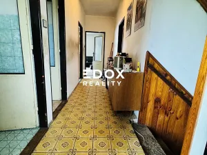 Prodej rodinného domu, Mukařov, Na Budech, 250 m2