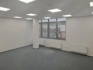 Pronájem kanceláře, Třebíč, Karlovo nám., 42 m2