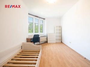 Pronájem bytu 2+kk, Praha - Strašnice, Kralická, 38 m2