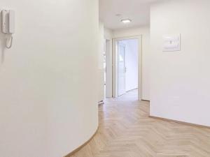 Pronájem bytu 3+kk, Praha, Myslíkova, 70 m2