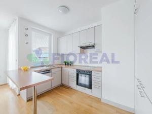 Pronájem bytu 3+kk, Praha - Strašnice, Janýrova, 84 m2