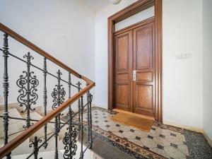 Pronájem bytu 4+kk, Praha - Nové Město, Na Moráni, 153 m2