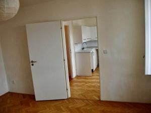 Pronájem bytu 1+1, Brno, Sibiřská, 30 m2