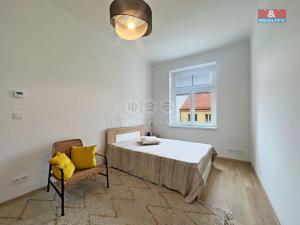 Pronájem bytu 2+kk, Praha - Karlín, Sokolovská, 42 m2