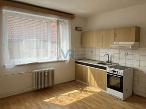 Prodej bytu 2+kk, Trhové Sviny, Branka, 44 m2