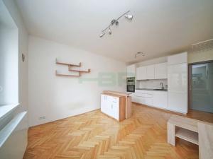 Pronájem bytu 1+kk, Praha - Michle, Michelská, 27 m2