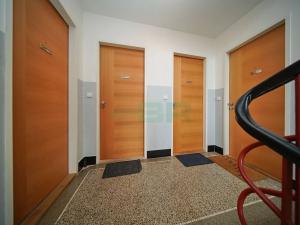 Pronájem bytu 1+kk, Praha - Michle, Michelská, 27 m2