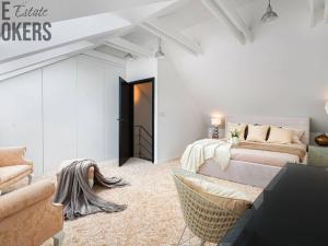 Pronájem bytu 4+kk, Praha - Smíchov, Holečkova, 170 m2