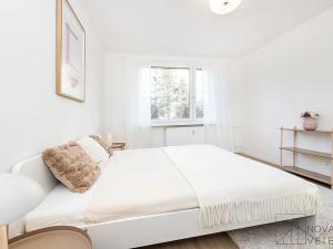 Prodej bytu 4+kk, Praha - Modřany, Urbánkova, 80 m2