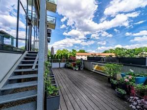Pronájem bytu 3+kk, Praha - Smíchov, Kobrova, 183 m2
