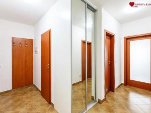 Pronájem bytu 2+kk, Olomouc, Voskovcova, 52 m2