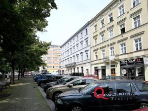 Pronájem obchodního prostoru, Praha - Smíchov, Arbesovo náměstí, 35 m2
