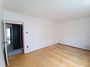 Pronájem bytu 3+1, Praha - Podolí, Pod Pekařkou, 80 m2