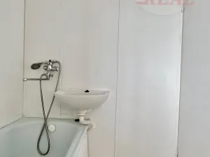 Prodej bytu 3+1, Klášterec nad Ohří, Mírová, 62 m2