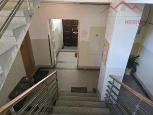 Pronájem bytu 2+1, Chomutov, Křižíkova, 80 m2