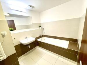 Pronájem bytu 2+kk, Praha, 65 m2
