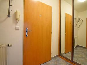 Pronájem bytu 1+kk, Praha - Kunratice, Velké Kunratické, 39 m2