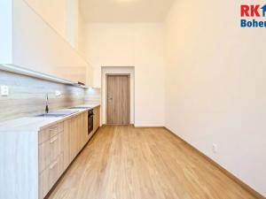 Pronájem bytu 1+1, Český Brod, nám. Arnošta z Pardubic, 56 m2